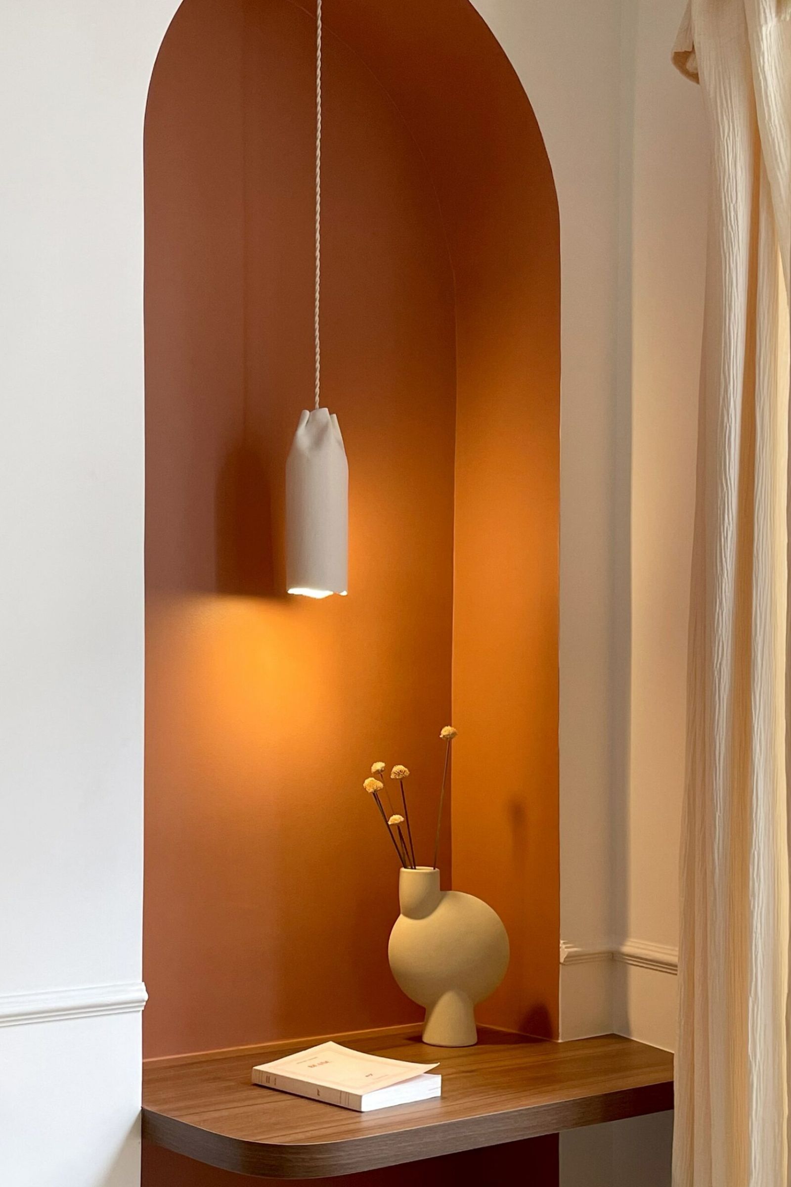 bureau en alcôve ; coin bureau ; suspension terre cuite