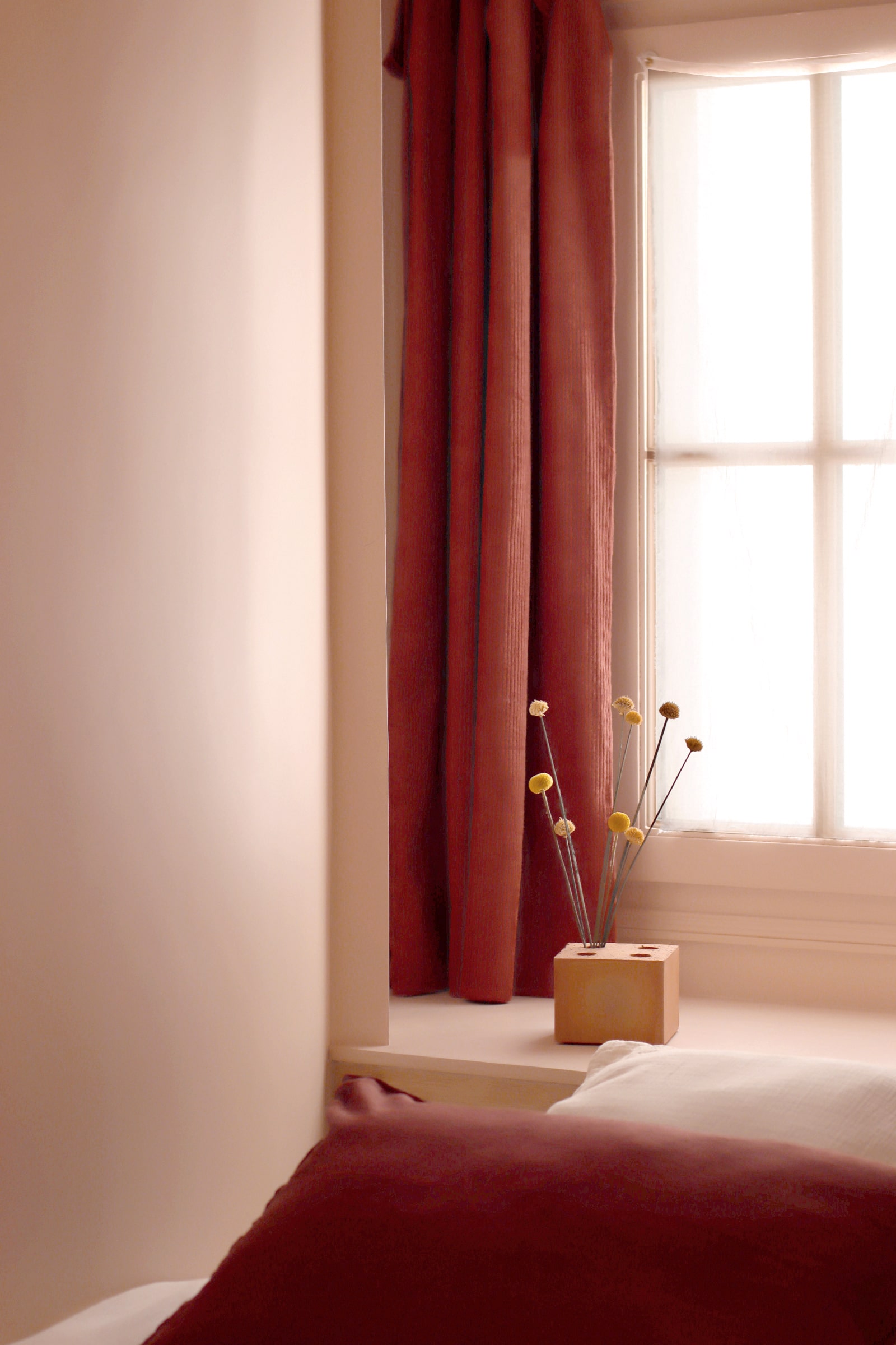 chambre zen ; mur courbe