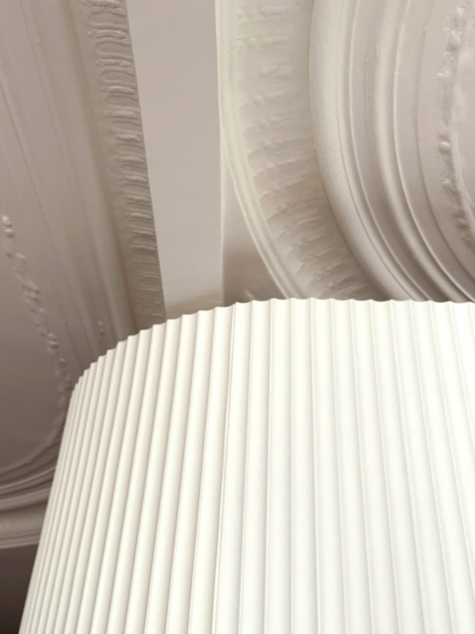 moulures plafond ; moulures arrondies