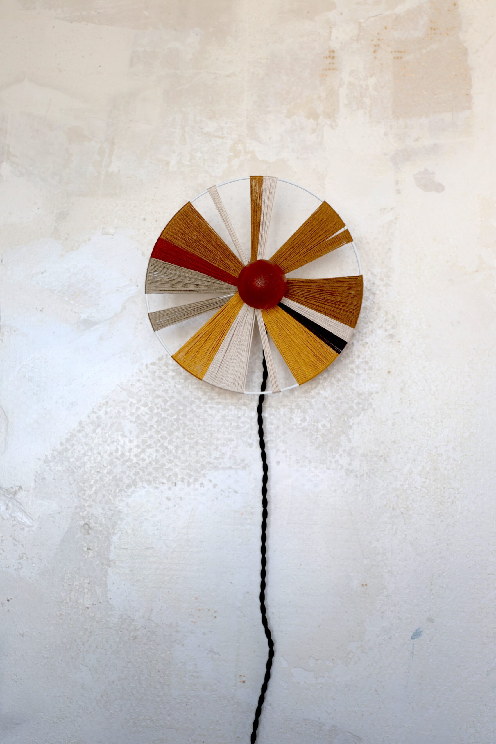 rénovation brute ; diy applique murale ; décoration minimaliste