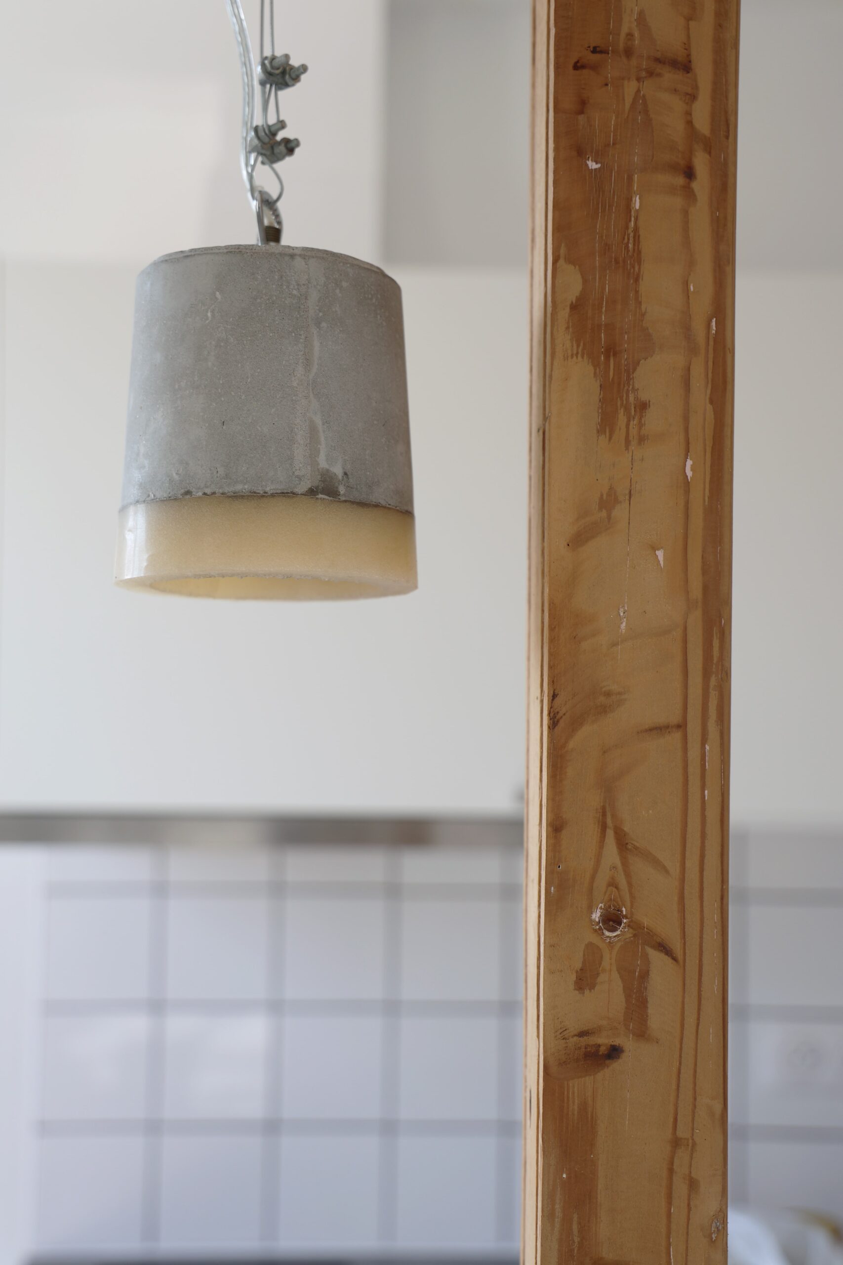 style_brut ; rénovation_studio_minimaliste ; rénovation_brute